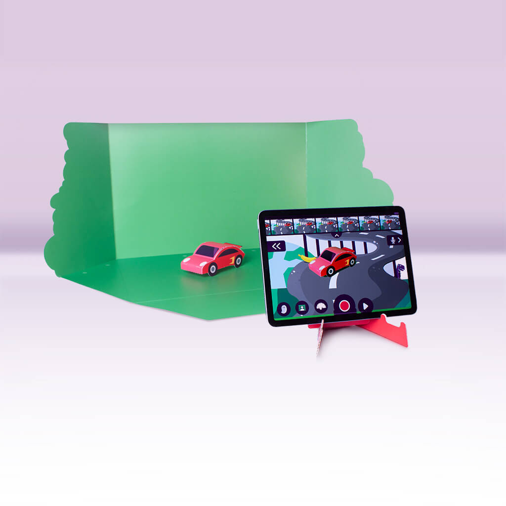 Piximakey Universe "Greenscreen". Double sided Standalone Scene With Cut-out figures